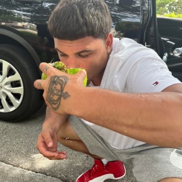 Meet your Posher, David - Picture 1 of 1